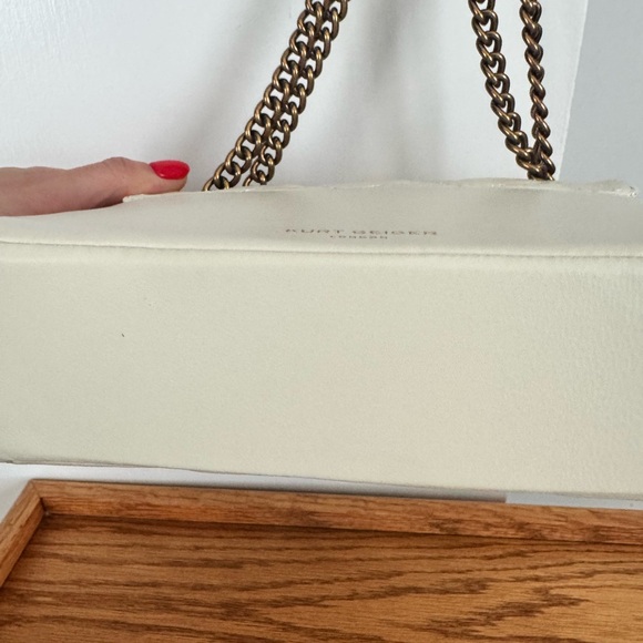 Kurt Geiger Kensington Cream Quilted Eye Shoulder Bag - Picture 7 of 8